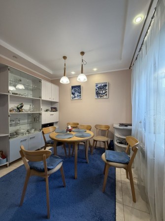 Продам таун з ремонтом по вулиці Гайдамацька, 75м2, 1 сотка - фото 1