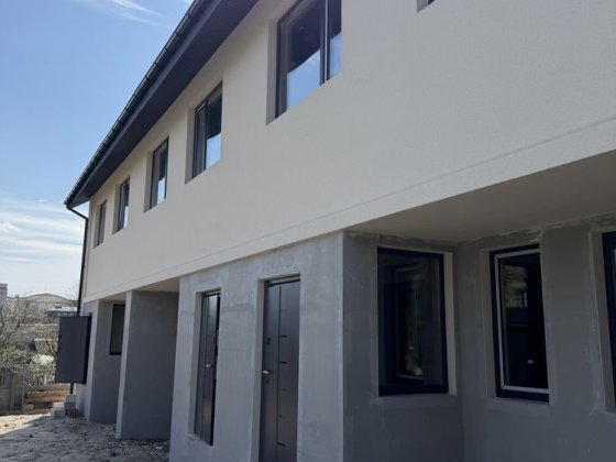 Таунзаус, по цене 2к квартиры, 95м2. Газ. Буча