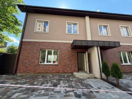 Дуплекс в Бучі в районі 3 школи Буча