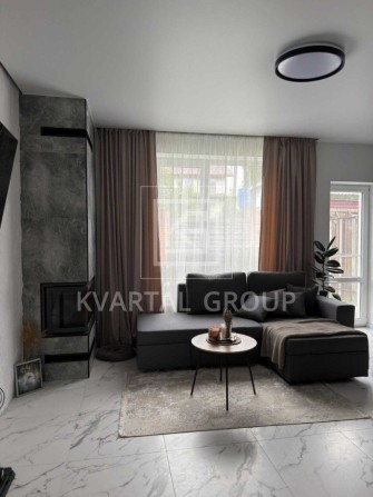 Таунхаус 107 м² з дизайнерським ремонтом та каміном - фото 1