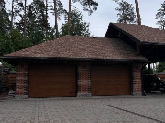 Продаж будинку з ділянкою