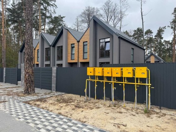 Стильний таунхаус у сучасному комплексі Soho Park  Буча Буча