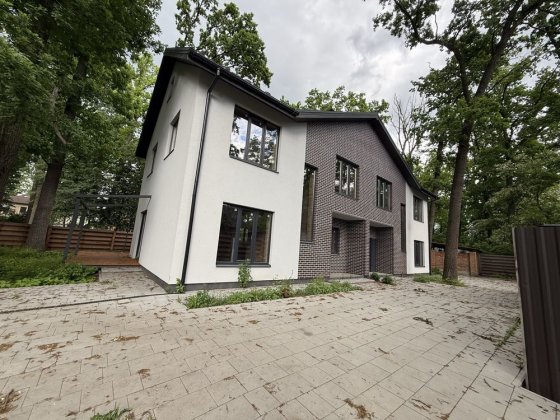 ЦЕГЛЯНИЙ дуплекс в Бучі центр, ЯКІСНИЙ, будувався не для продажу Буча