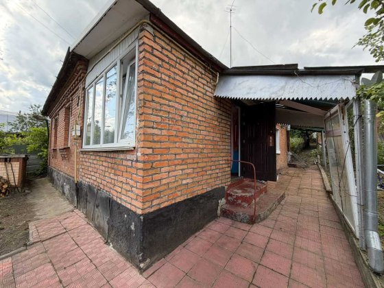 44879 Просторий будинок у Дубовому з великою ділянкою, двома гаражами та всіма міськими комунікаціям Хмельницький