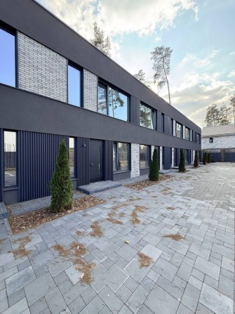 Таунхаус 95 м² у Бучі вул Мрії — $93 000 Керамоблок, газовий котел, 4 кімнати, ділянка 1,5 сотки. По - фото 1
