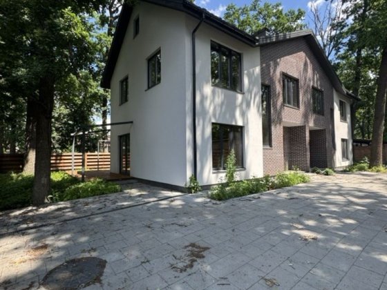 Дуплекс в центральній частині Бучі Буча