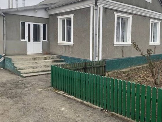 Продам добротний будинок, зі всіма комунікаціями , м Дунаївці Хмельницкий