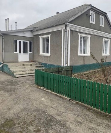 Продам добротний будинок, зі всіма комунікаціями , м Дунаївці - фото 1