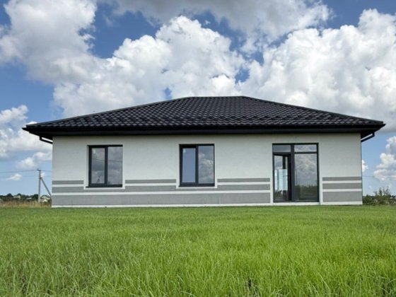 Сучасний будинок в спокійному районі, зроблено максимум чорнових робіт. Є Торг 37080 Хмельницький