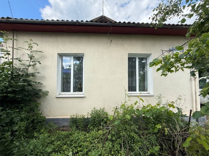 Продам будинок в центральній частині Хмельницького. - фото 1