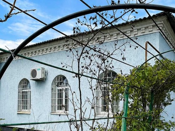 *Продам простору частину будинку 85 м² з гаражем,  Полтава, Новобудова Полтава