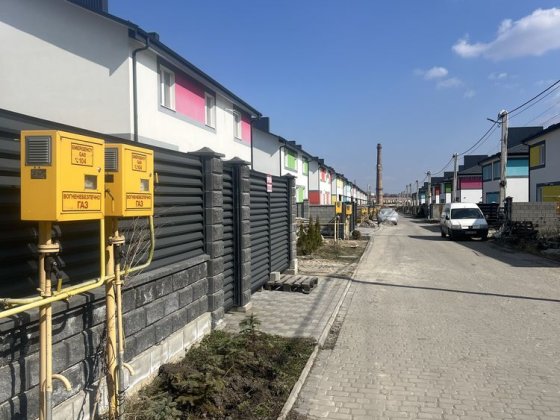Продам котедж  р-н Макарова з ремонтом і меблями 100 кв.м. масив Липовий Ровно
