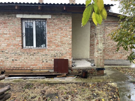 Частина будинку по В. Червонія Рівне