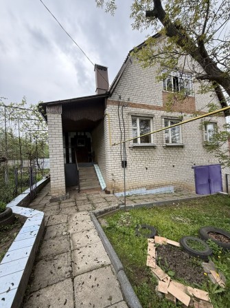 Поділ, добротний двоповерховий цегляний будинок з гарним видом. - фото 1