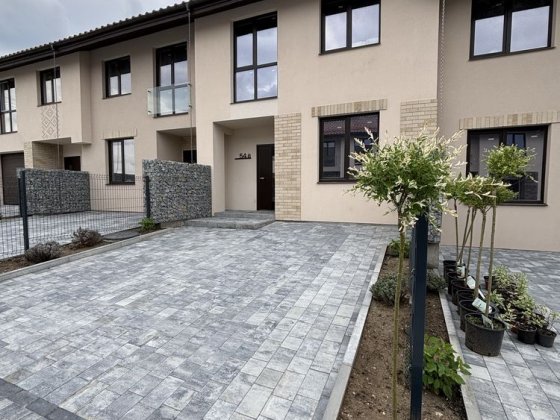 Продам 4-кімнатний котедж 110,8 м² | вул. Березова Ровно
