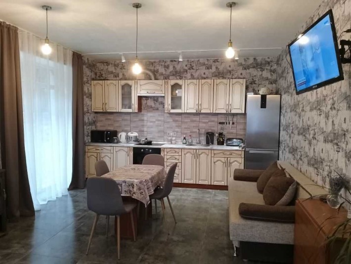 Продаж цегляного будинку з євроремонтом біля хвойного лісу 2019 року забудови - фото 1