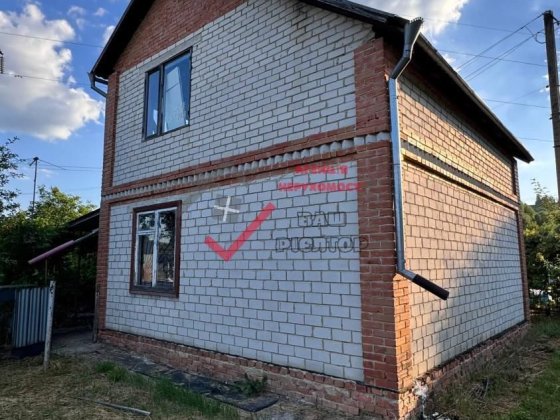 Продаж дачного будинку 4 кімнати, 6.89 соток, Вороніна Полтава