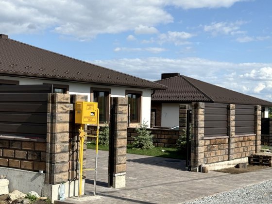 Продам котедж-двоян! З дозволом на газ Ровно