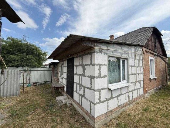 У продажу частина будинку з окремим двором Полтава