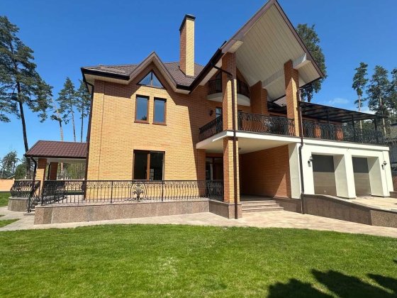 Будинок Буча І 700 м² І ділянка 30 соток І лісова локація І гараж Буча