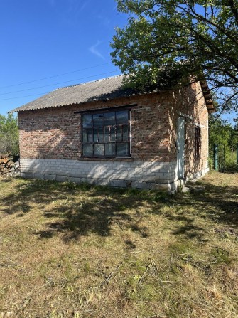 Продається земельна ділянка з будинком в с. Нова Украінка - фото 1