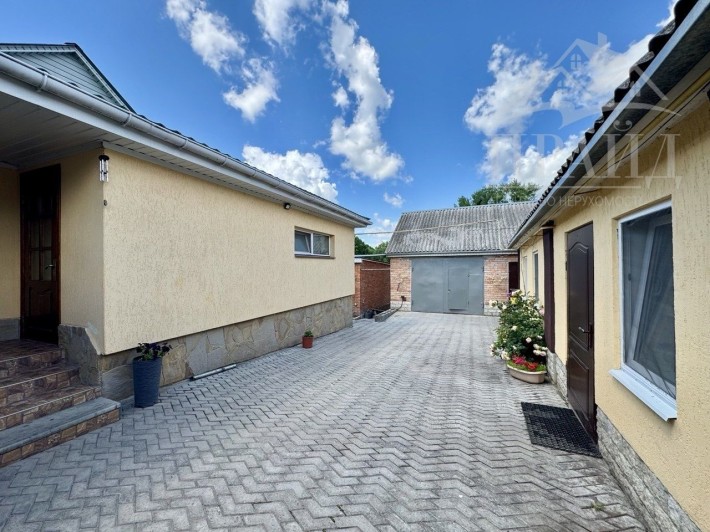 Продам будинок біля автовокзалу - фото 1