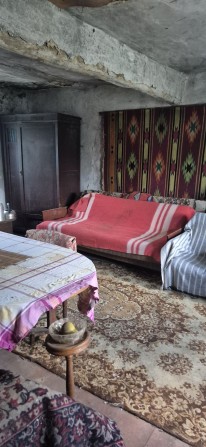 Продам будинок та земельну ділянку можна під дачу - фото 1