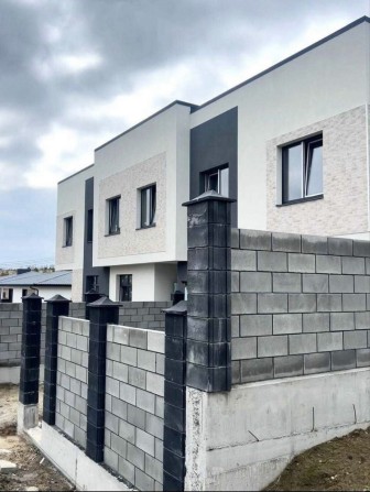 3-кімнатний котедж у місті, 114м2, з чорновими роботами, газ, міські комунікації‼️ - фото 1