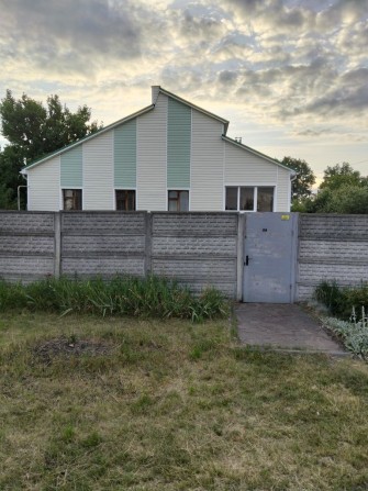 Будинок жилий, 100 м2, 0.2 га, гараж / підвал / сад - фото 1