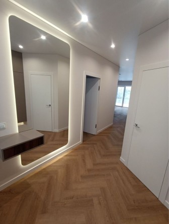 Таунхаус з дизайнерським ремонтом |68 м² Макарова - фото 1
