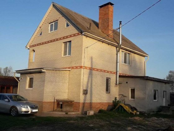 Продаж двоповерхового будинку с.Липняк Сумы