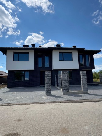Продаж цегляного котеджу (дуплекс), 125 м², 2.5 сотки - фото 1