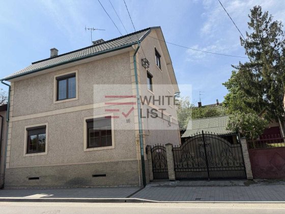 Продаж будинку вул. Ярошинська, 269м2 Чернівці