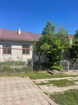 Пів особняка з окремим двориком, та незавершеним ремонтом 3 кімнати - фото 1