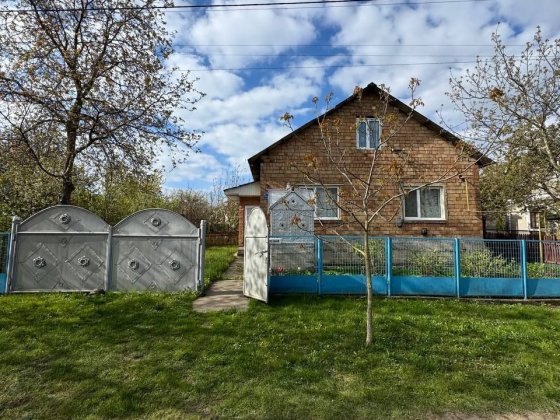 Продаж будинку з ділянкою 10 сотих,  Роша Черновцы