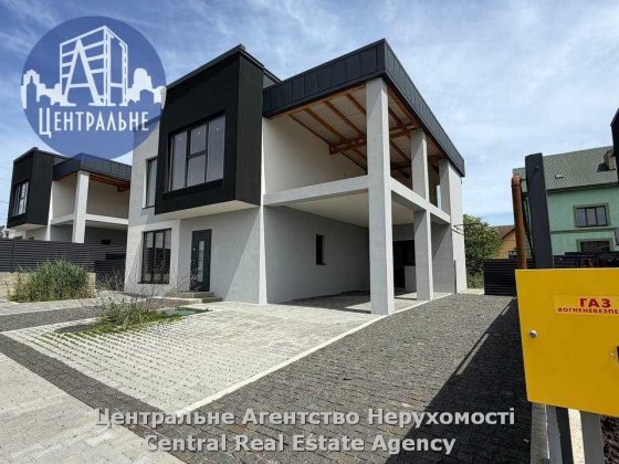 Продам окремий будинок з неймовірним краєвидом Черновцы