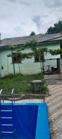 Власник Будинок в центрі міста  4 кімнати двір заїзд сад басейн - фото 1