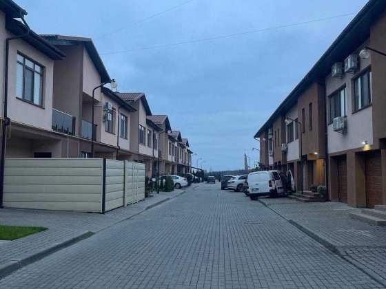 Продаж котеджу з міськими комунікаціями Ровно