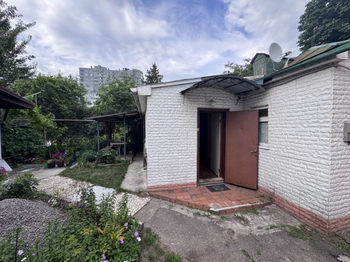 Булиночок у центрі міста з газом - фото 1