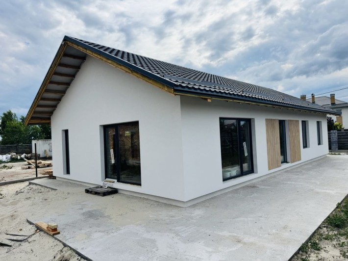 Новий кирпичний будинок 110 м² . Готовий до внутрішнього оздоблення - фото 1