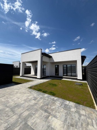 Продаж сучасного будинку - фото 1