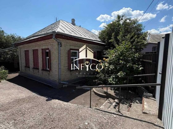 Продаж будинку біля "Білого Лотоса" Черкаси