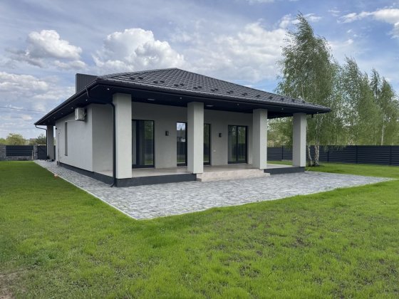 Продаж сучасного будинку Ровно