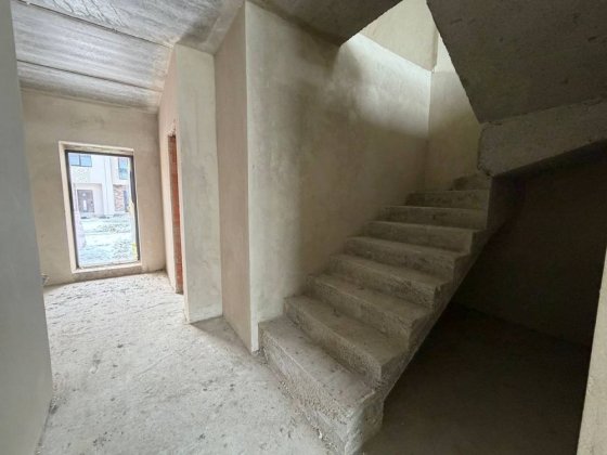 Продаж котеджу КМ “Етнія”  Щасливе Ровно