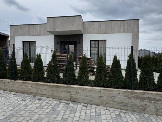 Продаж одноповерхового будинку з ремонтом Чернівці