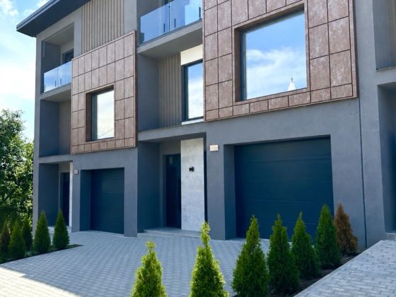 Продаж Таунхауса на Ближній Роші Чернівці