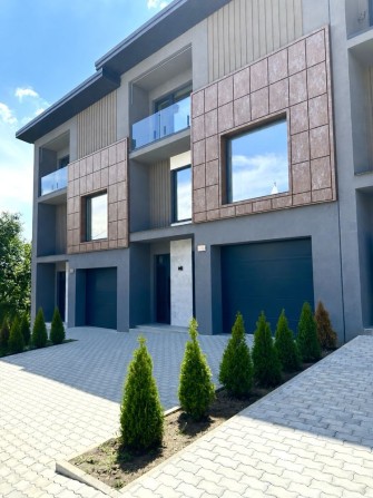 Продаж Таунхауса на Ближній Роші - фото 1