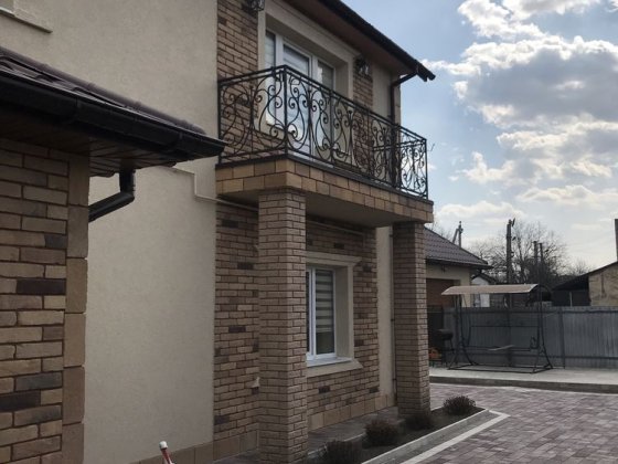 Продаж ДУПЛЕКСУ в центрі Садгори Чернівці