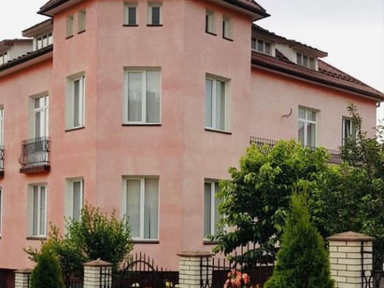 Продаж будинку у престижному районі Чернівців Черновцы