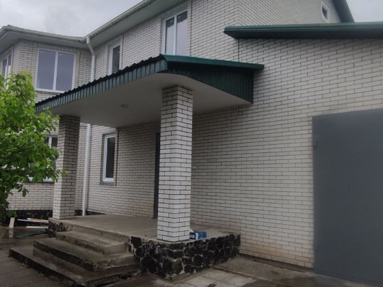 Продам 2-поверховий будинок Черкассы